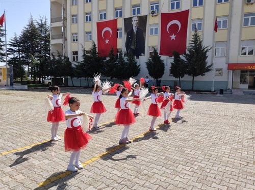 23 Nisan Ulusal Egemenlik ve Çocuk Bayramı